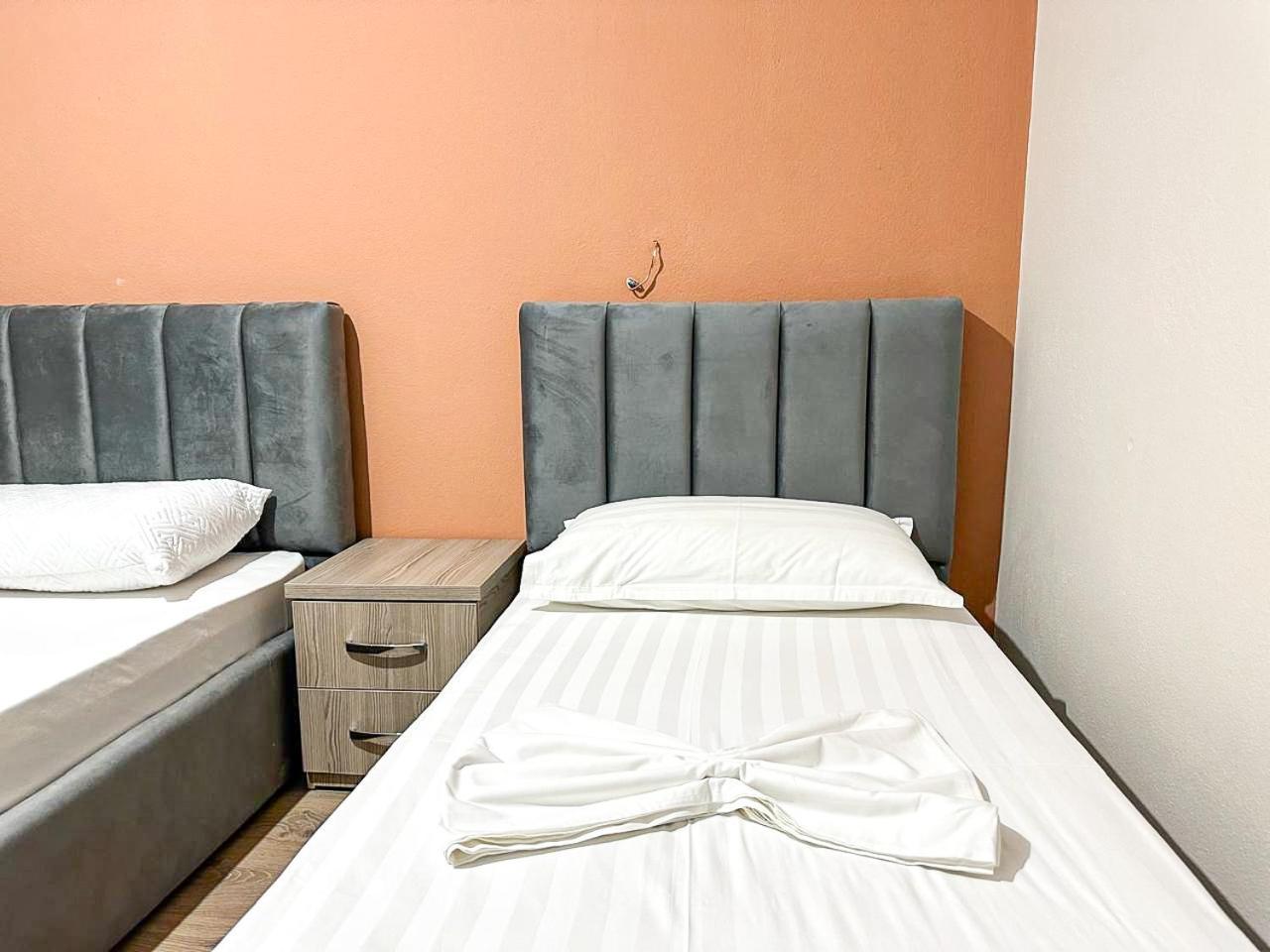 Grand Park 2Br Apartment Tirana Bagian luar foto